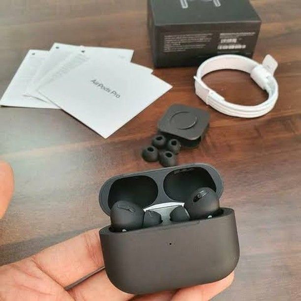 Airpods Pro 2 ( Made in Japan) BLACK AURA